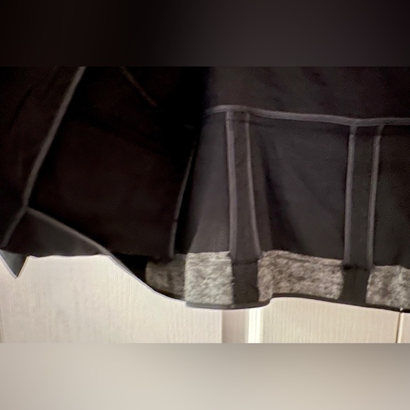 Theory Cropped Black Blazer 3Quarter Sleeve 4 - Picture 7 of 7